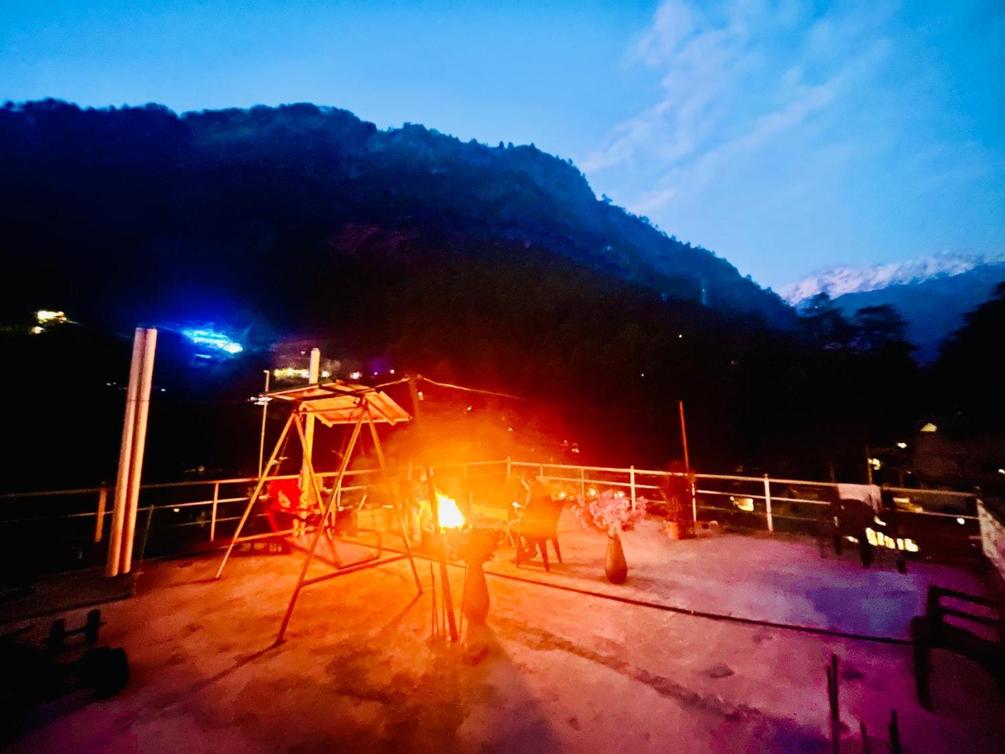 Hotel Brownie River View Kasol Exteriér fotografie
