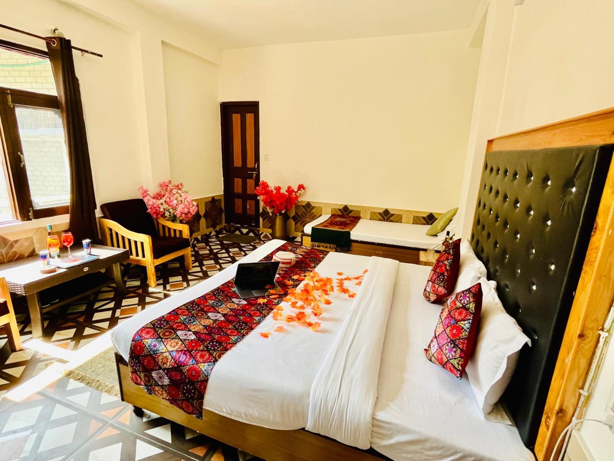 Hotel Brownie River View Kasol Exteriér fotografie